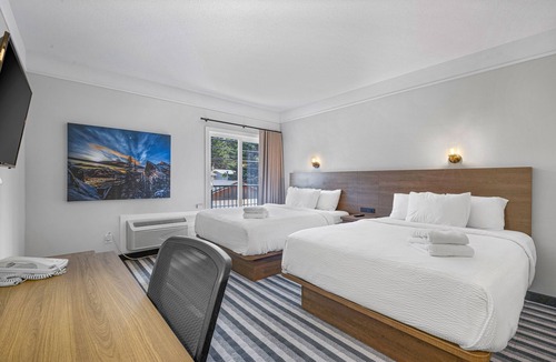 Canmore Hotel | Northwinds | Double Queen