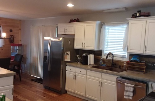 Maplewood House | Ocean Retreat - Rustic style house w/pool, Pet Friendly.