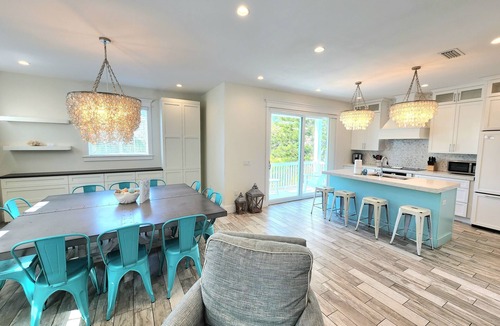 Bradenton Beach House | ⚓Ocean Star! 7 Bdrms/7.5 Baths! Beaches 5min> walk!⚓🐕🏖🌅