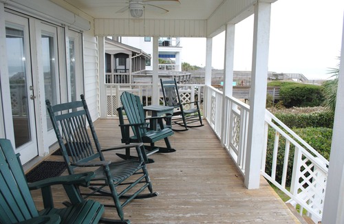 North Litchfield Beach House | Oceanfront beach home located at North Litchfield Beach in Pawleys Island.