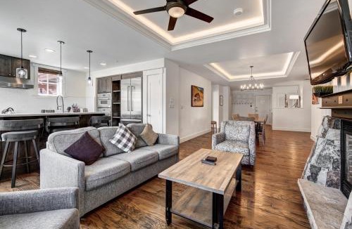 Peak 8 Apartment | One Ski Hill Place S8309