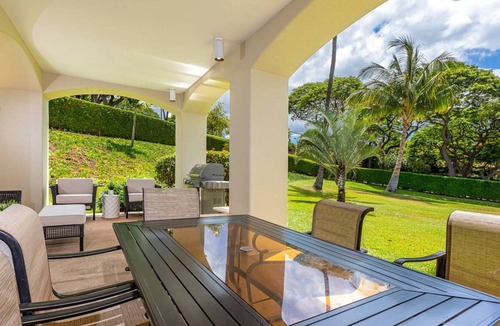 Wailea Hotel | Palms at Wailea One Bedrooms by Coldwell Banker Island Vacations
