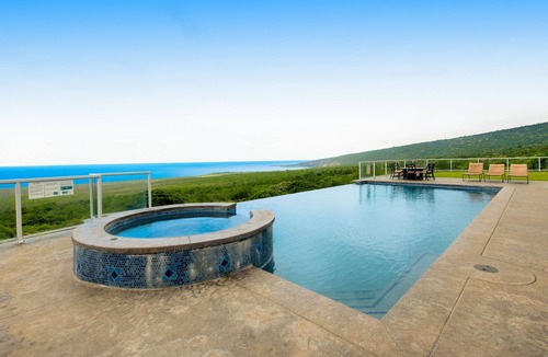 Honaunau-Napoopoo House | Paradise at Bay View Farms w/Private Infinity Pool, Hot Tub & Incredible Views