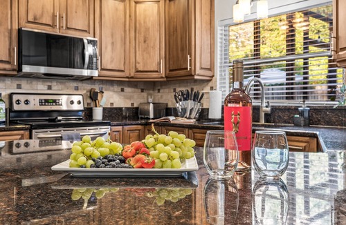 Largo House | Paradise Oasis Heated Pool+Hot Tub+Games & Arcade