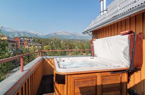 Peak 9 House | Park Avenue Lofts 301 by Great Western Lodging