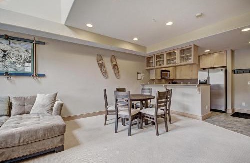 Peak 9 House | Park Avenue Lofts 301 by Great Western Lodging
