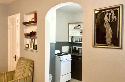 Historic Uptown Apartment | Parker's Speakeasy