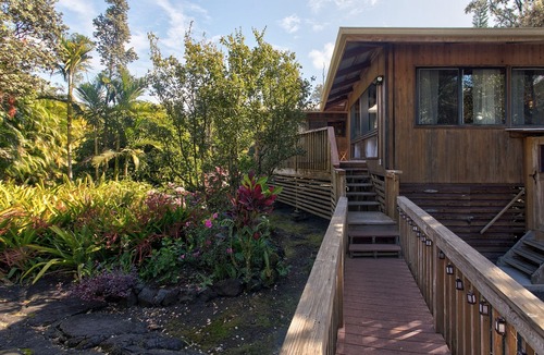 Keaau Cabin | Peace Of Paradise 1 Bedroom Cabin by RedAwning