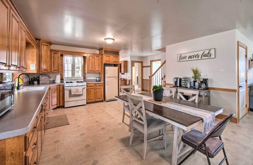Bird In Hand House | Peaceful Bird in Hand Home w/Farmland Views!