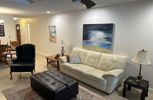 Caloosahatchee House | Peaceful Cottage, your perfect getaway in the Cape