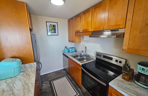 Honalo Condo | Peaceful Kona Getaway with Ocean Views | 2-Bedroom Condo at Kona Coffee Villas
