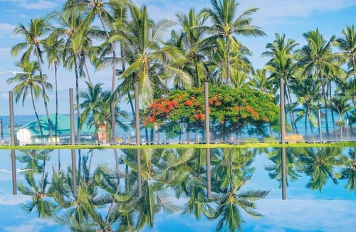 Kahaluu Bay Condo | Penthouse Unit built 2007, Across from Kahaluu Beach, Fantastic Ocean Views!