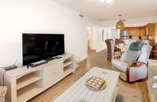 Orange Beach Condo | Perdido Dunes gem - walk to Gulf beaches - snowbirds welcome