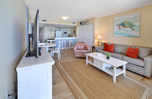 Ash Condo | Perfect 1-bedroom ocean front condo in charming North Myrtle Beach sleeps 6
