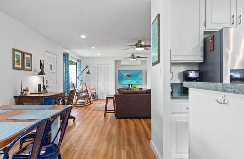Waialua House | Perfect Family Beach House. Walk out gate to Amazing Beach.