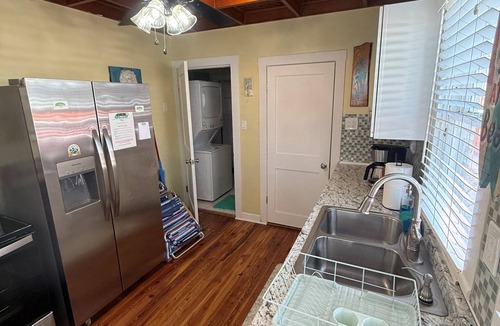 Pass-a-Grille House | Pet-Friendly Historic SeaHorse Cottage, Built in 1905, Steps from Pass-a-Grille