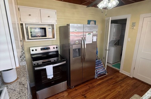 Pass-a-Grille House | Pet-Friendly Historic SeaHorse Cottage, Built in 1905, Steps from Pass-a-Grille