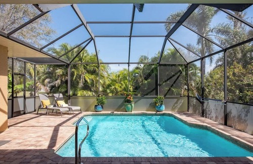 Broadmoor House | Pet-Friendly House w/Pool & Beach Access