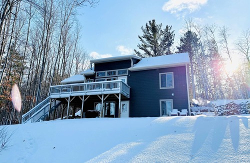 Stone Lake Cabin | Pet-Friendly Lakeside Lodge with Kayaks and Canoe!