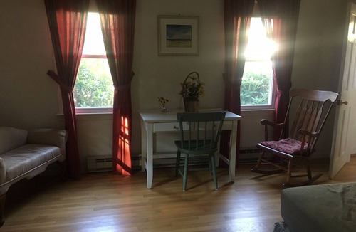 Katama House | Picture perfect Edgartown getaway. Great walking/jogging area. flexible dates