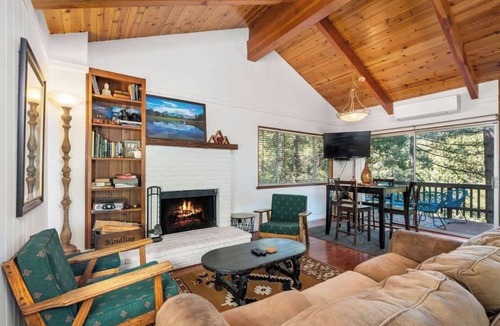 Crestline Cabin | Pine Ridge Peak Cabin - Close To Town & Lake