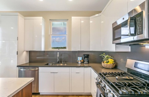 Poipu House | Poipu Tropical Retreat with A/C & Pool/Gym Access/JUNE SPECIAL