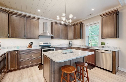 Bethany Beach House | Pond Acres paradise with sunroom, central AC, & washer/dryer