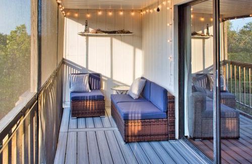 Indian Shores House | Pool Access & Kayaks: Indian Shores Townhome