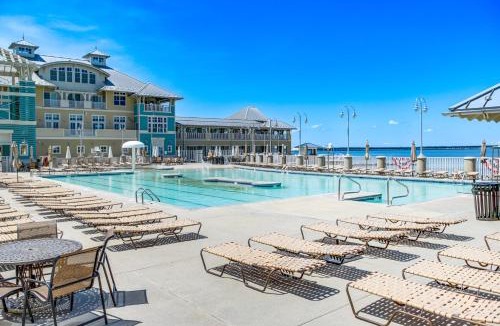 Sunset Island House | Pool, Beach Access! Canal-Front Ocean City Gem