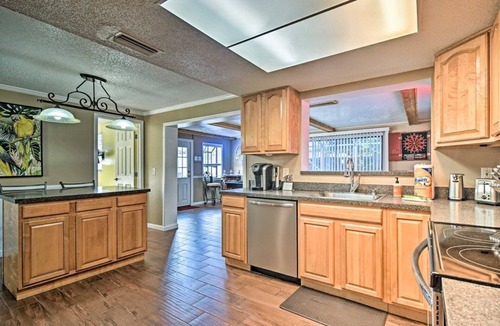 Walsingham House | Pool, Hot Tub, Free 4 Splash Park Tix, love Dogs