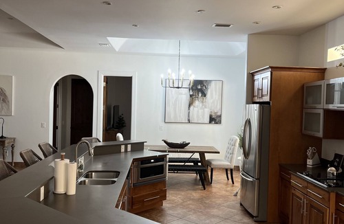 Vamo House | Pool house close to beaches, restaurants and amusement park