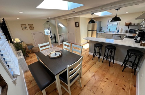 Yachting Village Apartment | Prime Location! Renovated House! 6 Bed/4 Bath
