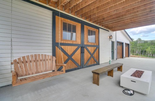 Black Hawk House | Pristine Cabin w/Stables in Black Hawk by Casinos