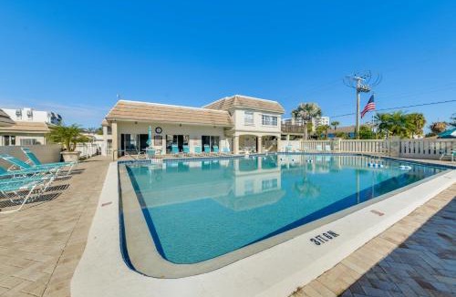 Siesta Key Villa | Private Beach Retreat on Siesta Key! Bright Villa