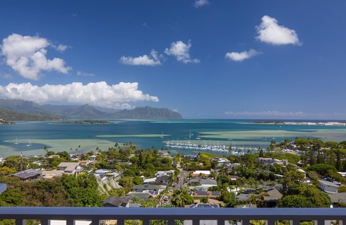 Kaneohe House | Private Hilltop Retreat, Spectacular View, Minutes to Kailua Beaches!