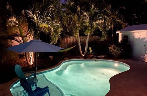 Anna Maria Cottage | Private Pool - Seaglass Cottage by SeaBreeze Vacation