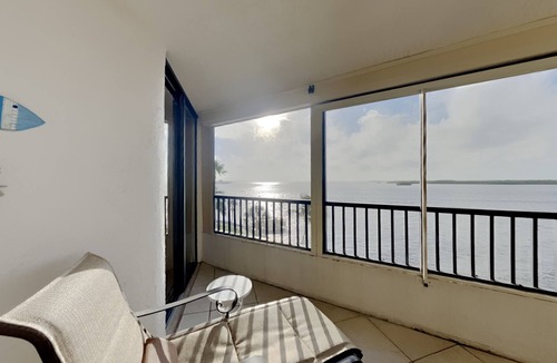 Punta Rassa Condo | Punta Rassa #404 TRANQUIL SPACIOUS 2 BED CONDO WITH GORGEOUS SUNSET WATER VIEWS