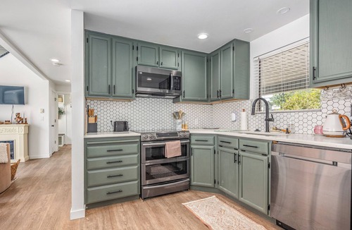 Boise Bench House | Quaint Boise Bench Home: Modern with a private yard. Great Location