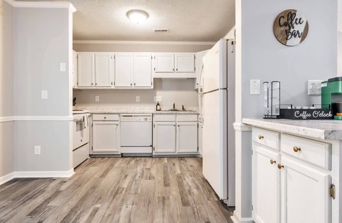 Fayetteville Apartment | Quaint Quadruplex w/Deck near Fort Bragg