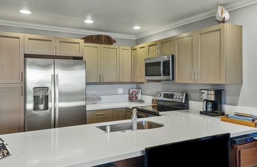 Waikoloa Village Condo | Quiet and Peaceful Getaway on the Ground Floor and a short walk to the pool !