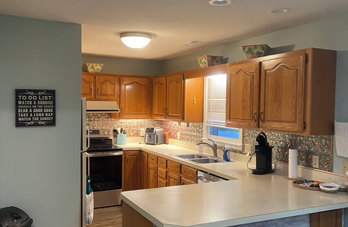 Calabash House | Quiet Calabash neighborhood convenient to everything