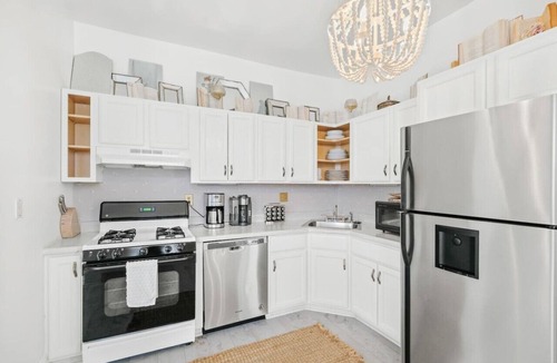 East Allegheny House | Rare Oasis w 5 bed in Pittsburgh- Instaworthy