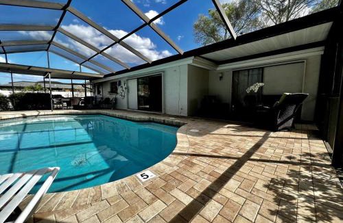 South Sarasota Villa | Relaxing 3BR 2Ba Oasis with Heated