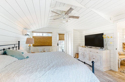Little Salisbury House | Remodeled, Dog-Friendly Home Near the Beach & Bay with Yard, WiFi & Firepit