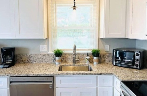 Little Salisbury Condo | Renovated condo with bay view!