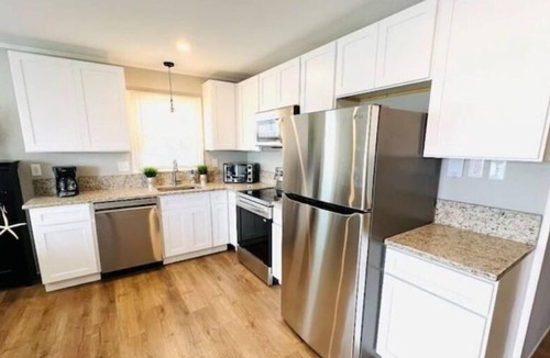 Little Salisbury Condo | Renovated condo with bay view!