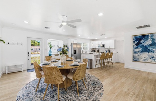 South Gate Ridge House | Renovated Pool Retreat Near Siesta Key 3 Bed/2 Bath