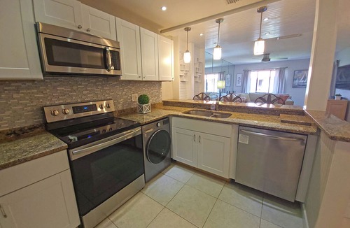 Tierra Verde Condo | Renovated Waterview Near Beach and Nature