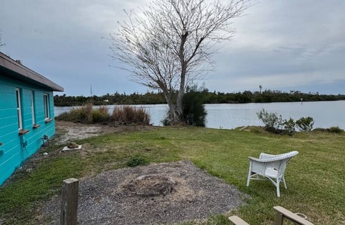 Warm Mineral Springs Apartment | Rivers Edge Bungalow (Front side)