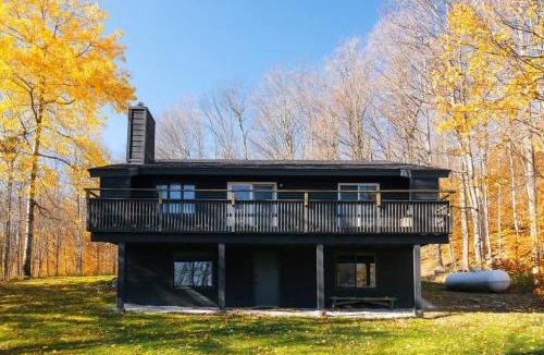 Killington House | Rockwell Haus - Modern Cabin 14 min from Killington